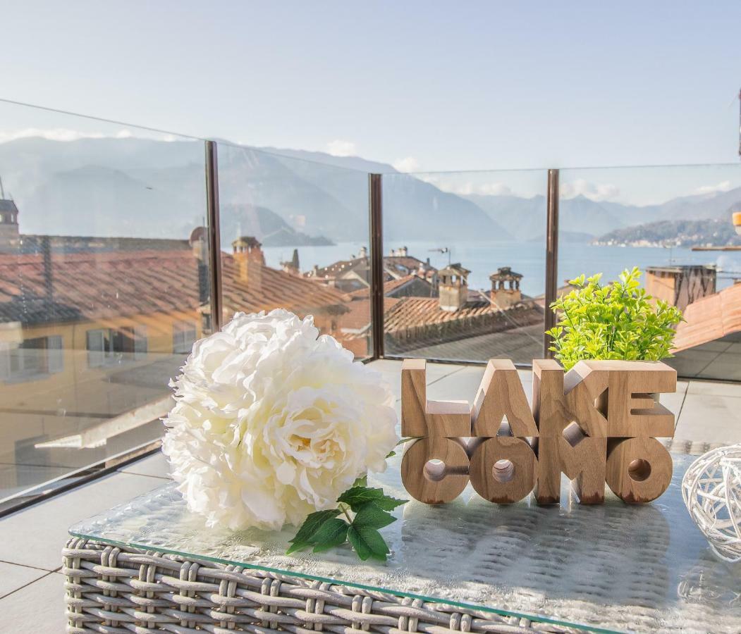 La Terrazza Di Marta Διαμέρισμα Βαρένα Εξωτερικό φωτογραφία